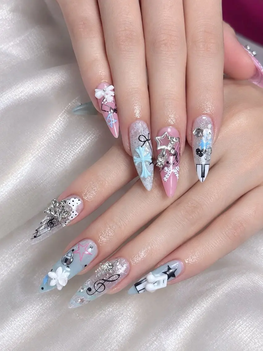 ネイル アートネイル チークネイル ドット フットネイル フレンチネイル ハンドネイル KIMU MIKA.NAILのネイルデザイン