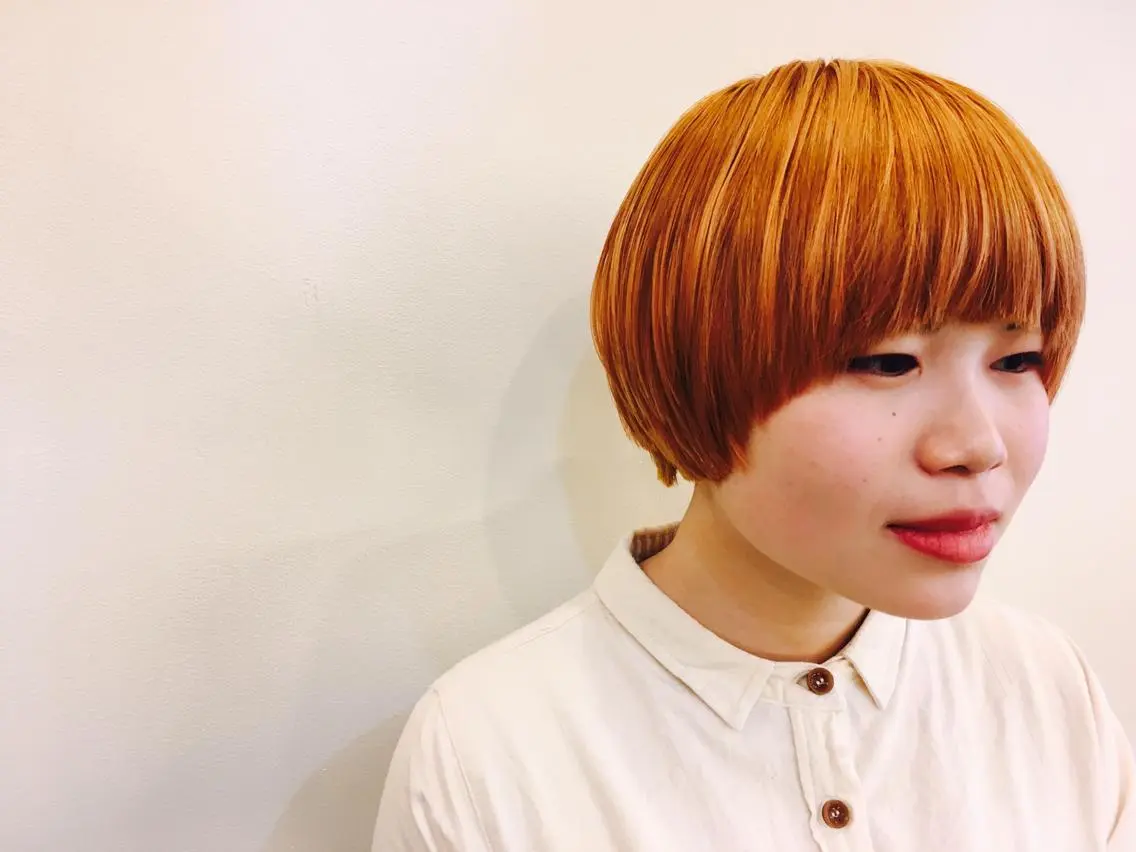 ショート カラー ブリーチ Lagom なかだのヘアスタイル