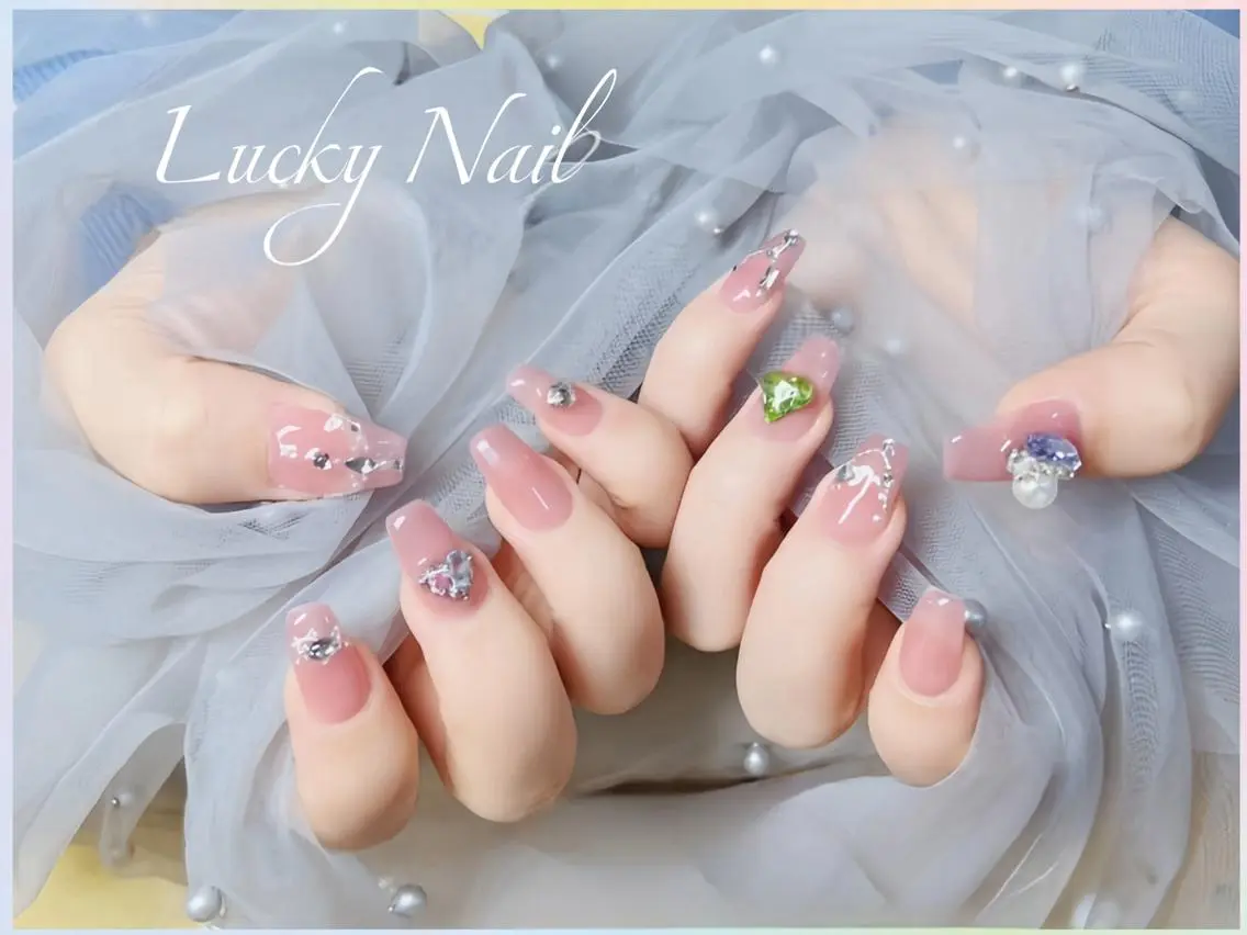 ネイル ハンドネイル ハンドケア Lucky Nail Studioのネイルデザイン