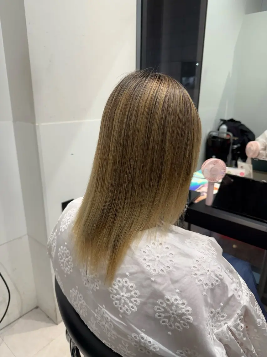 セミロング 大人女性の髪質改善 🫧鷹司郎のヘアスタイル