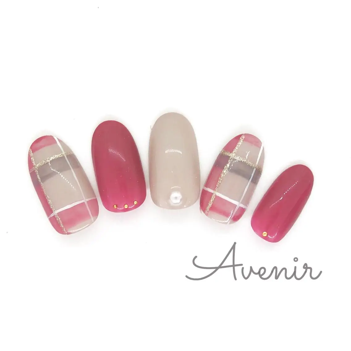 ネイル Avenir 表参道 nail&eye予約のネイルデザイン