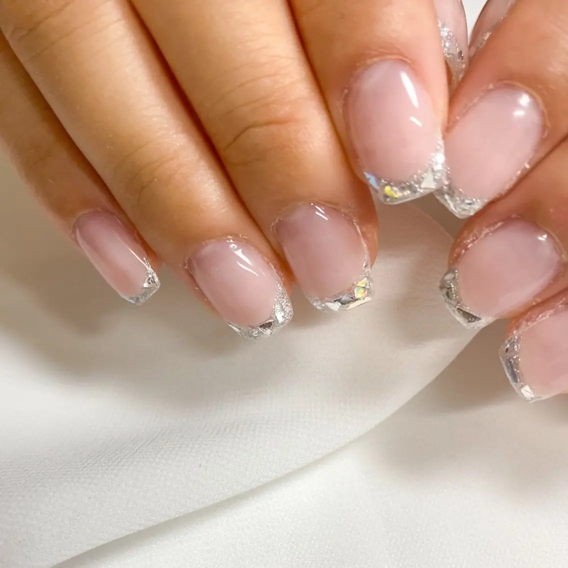 ネイル フレンチネイル ガラスフレンチ muguet🎀 chikaのネイルデザイン