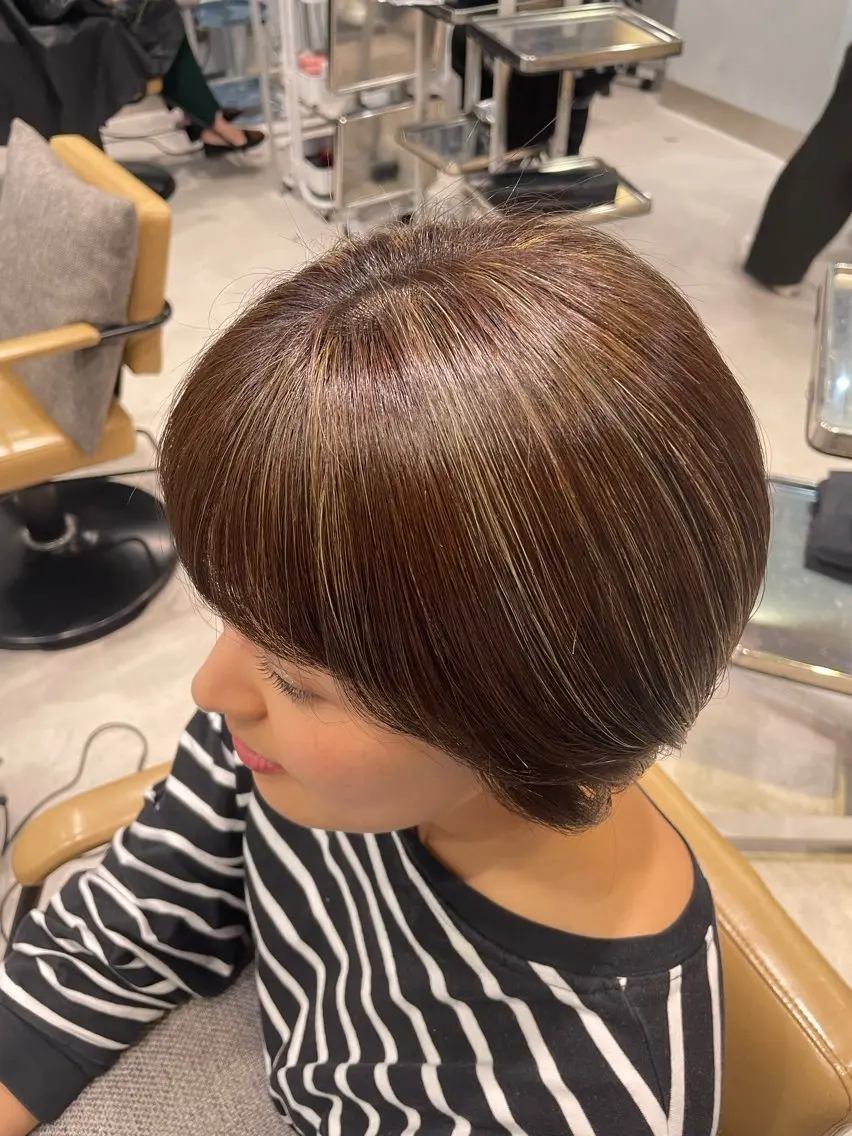 ショート 飯田 優恵のヘアスタイル