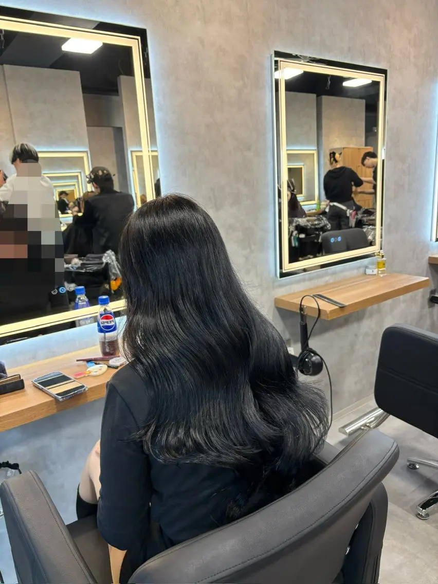 【暗くしたい方】暗染ワンカラーの写真