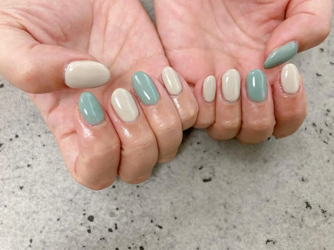 ネイル ワンカラーネイル ハンドネイル mogunail &blowのネイルデザイン
