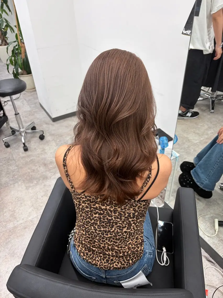 ミディアム カラー ヘアカラー ，comma rinka💖✨のヘアスタイル
