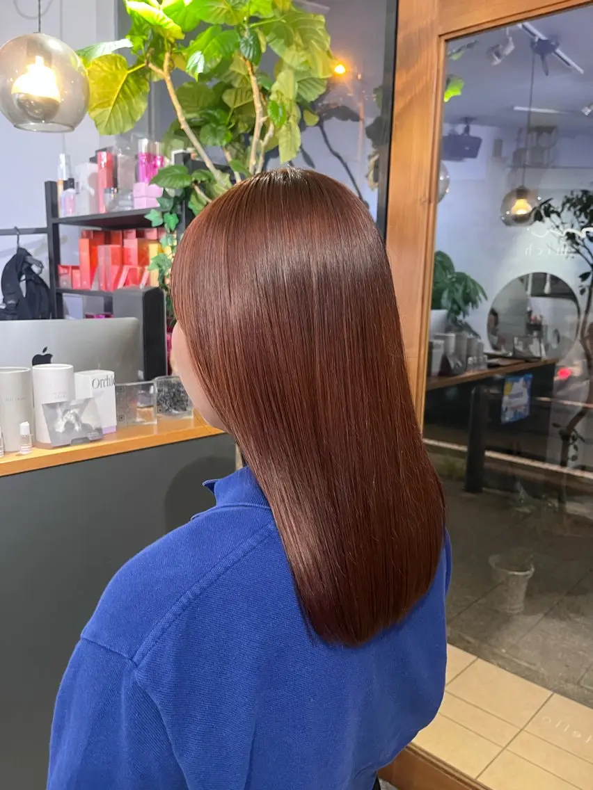 セミロング カラー ブラウンカラー オレンジ オレンジブラウン 顔周りカット 友 美海のヘアスタイル