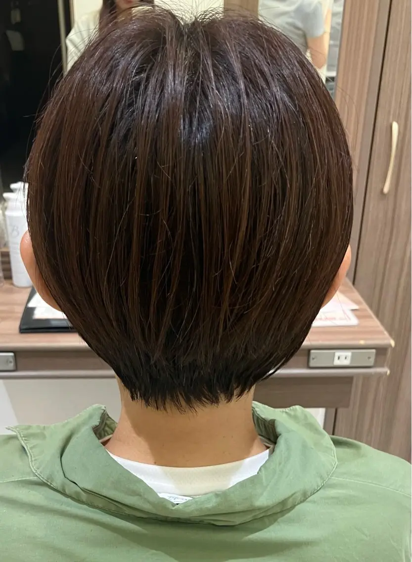 ショート ショートヘア ☂️Ash 新杉田☂️山本のヘアスタイル