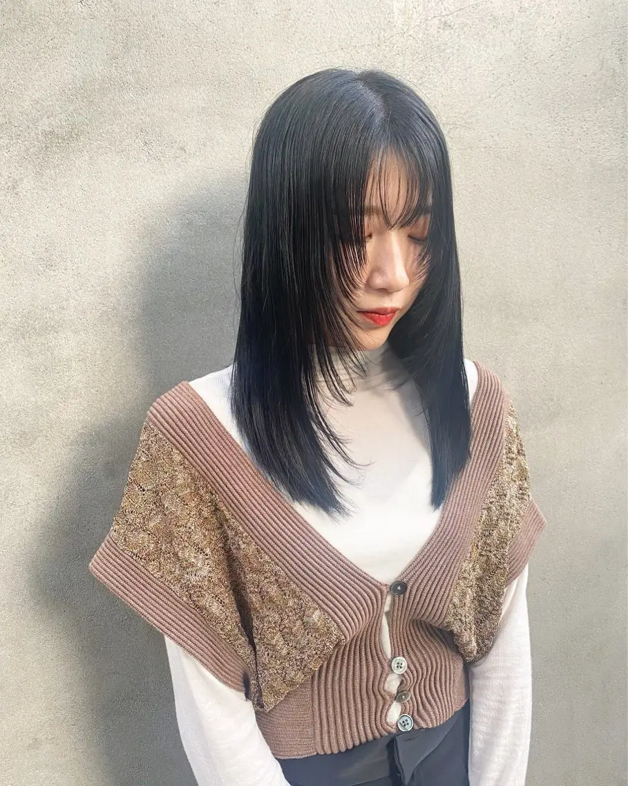 ロング カラー レイヤーカット トリートメント カット ヘアカラー トリートメント SHICENEケイ レイヤーカット🦋のヘアスタイル