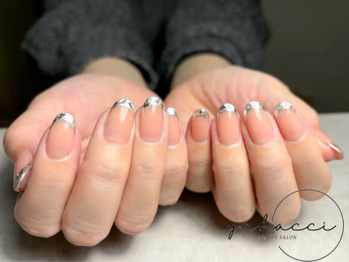 ネイル フレンチネイル ジェルネイル ガラスフレンチ パラジェル ハンドネイル SALON yc.hacciのマツエク・マツパデザイン