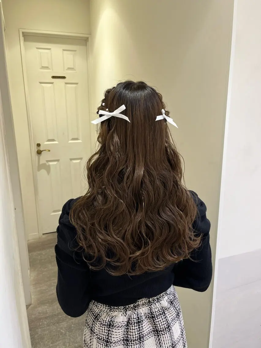 ヘアアレンジ ヘアセット エクステ🎀 暖色カラー🎀amiのヘアスタイル