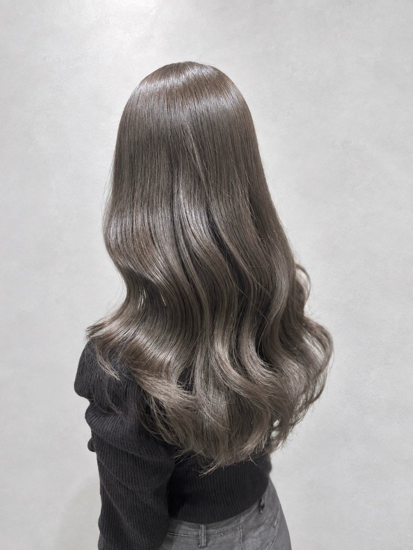 ロング カラー ヘアカラー トリートメント girly上品ヘア 🎀/ベージュikuのヘアスタイル
