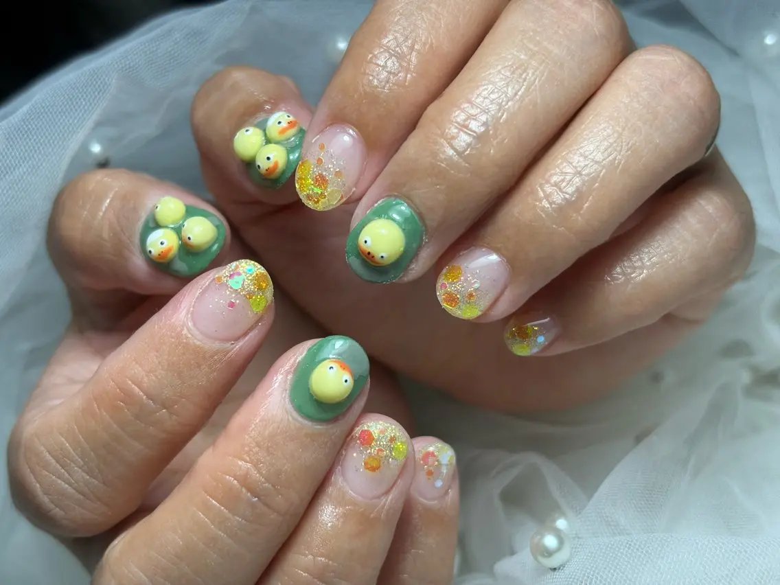 ネイル ハンドネイル フットネイル ✴︎ Delightのネイルデザイン