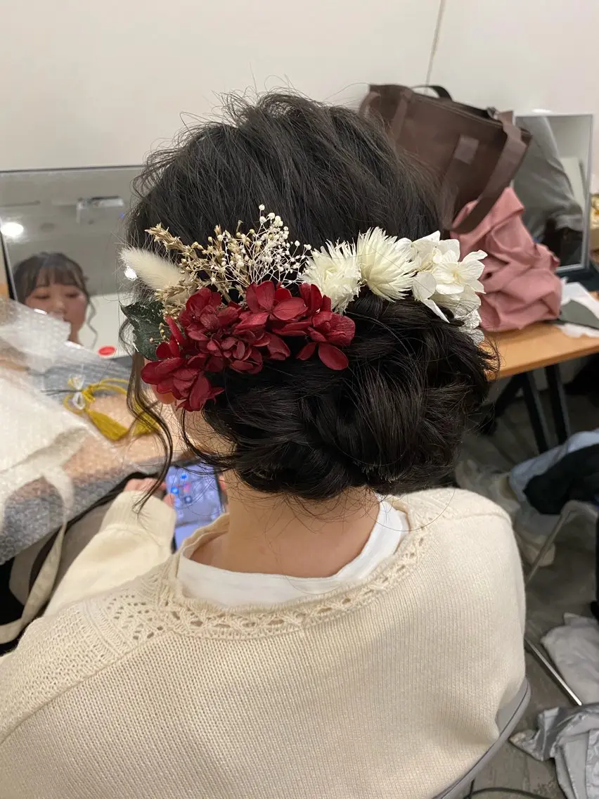 セミロング ヘアアレンジ ヘアセット 🌈髪質改善🌈 過去の1艶サラ体験✨のヘアスタイル