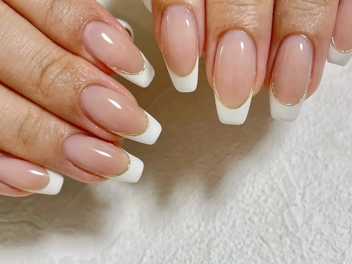ネイル オーロラネイル フットネイル フレンチネイル ジェルネイル マグネットネイル kiki nail たまプラーザのネイルデザイン