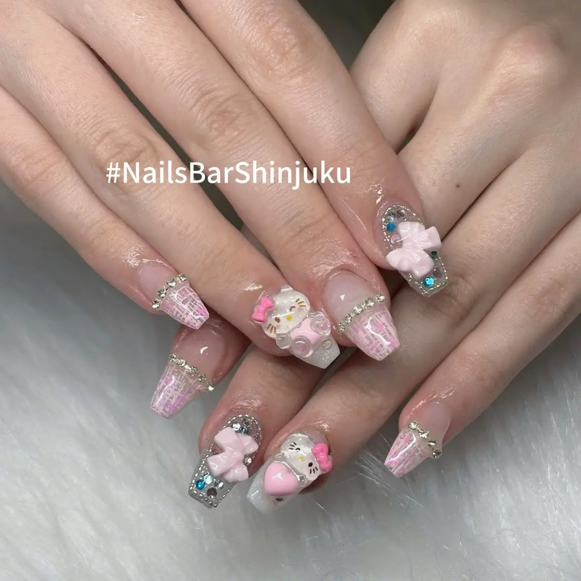 ネイル ボルドー ブラウン チークネイル ドット フットネイル ハンドネイル NAILS BAR SHINJUKUのネイルデザイン