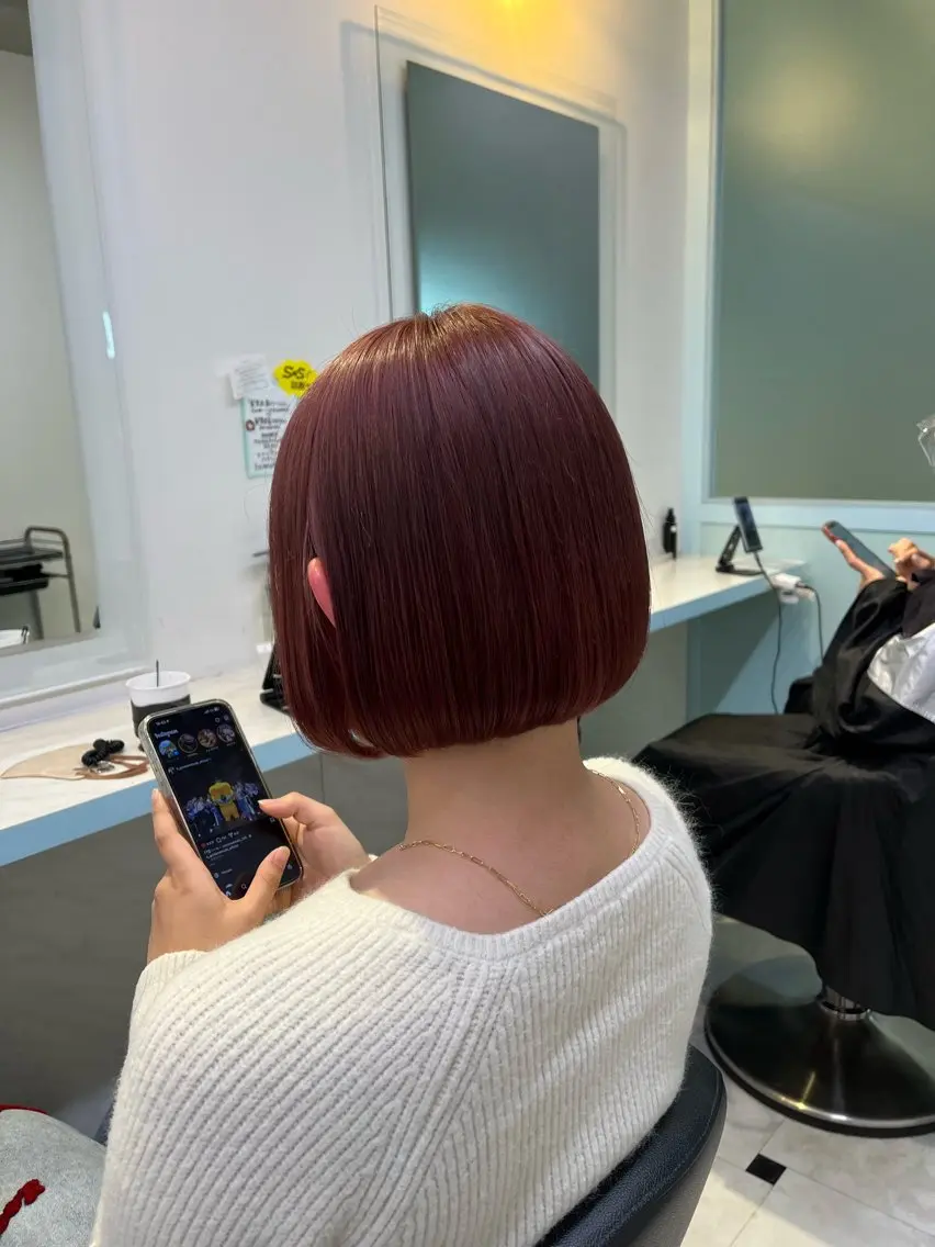 ショート カラー ヘアカラー ブリーチカラー 🩵MIZUKIのヘアスタイル