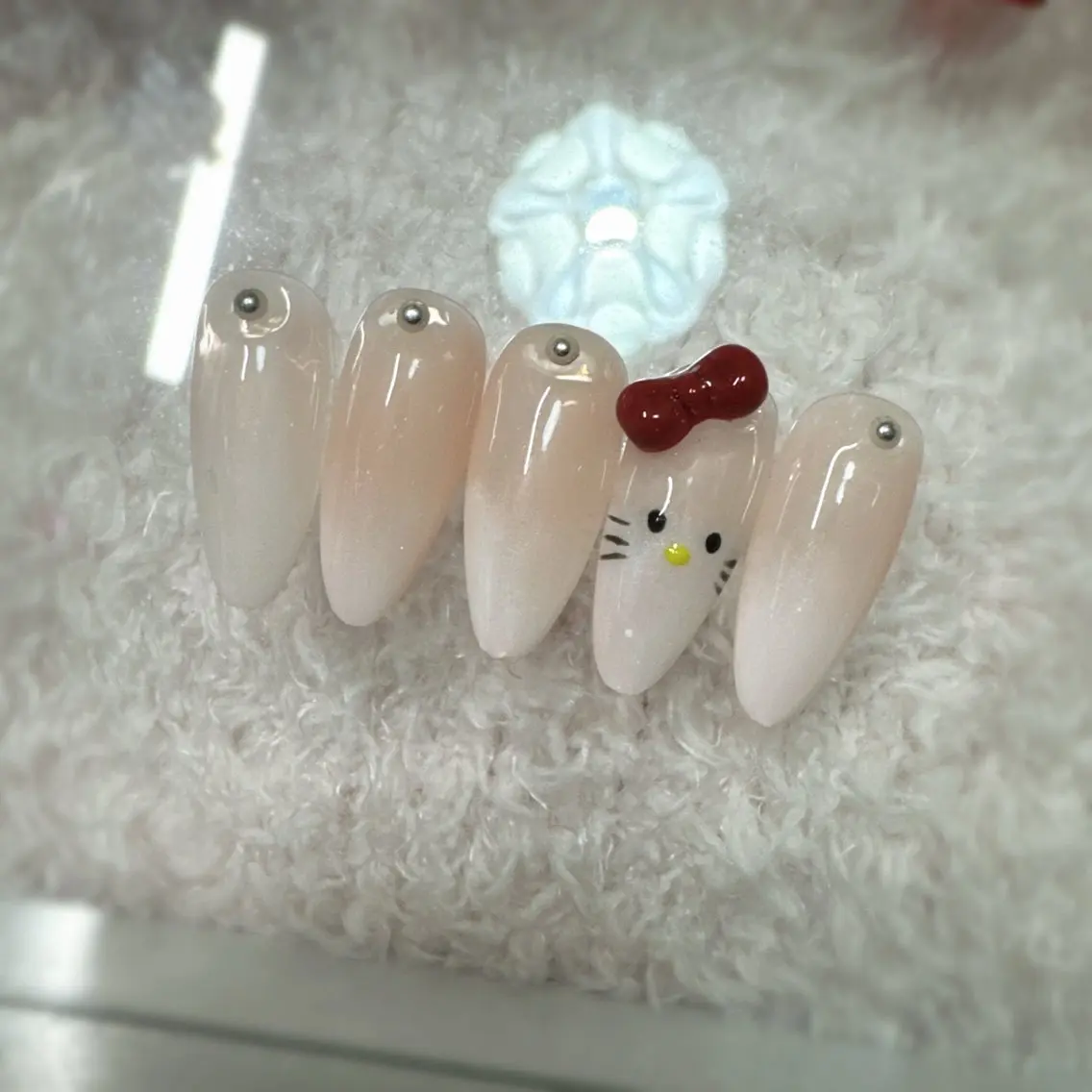 ネイル on nail 尾張旭三郷店のネイルデザイン