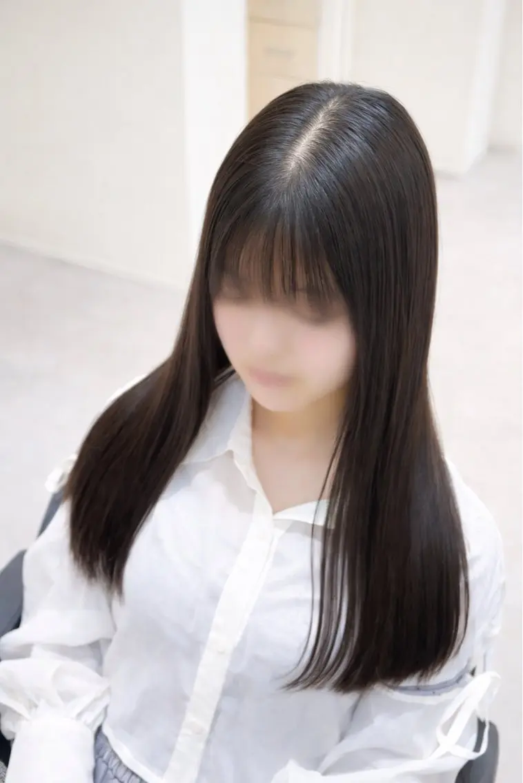 セミロング 縮毛矯正 トリートメント Emuest心斎橋 SAKIのヘアスタイル