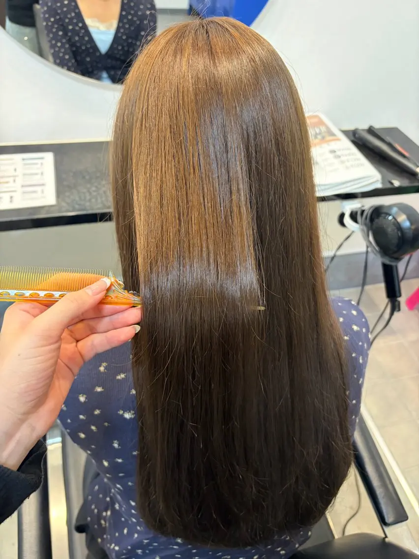ロング カラー LUCK ユナのヘアスタイル