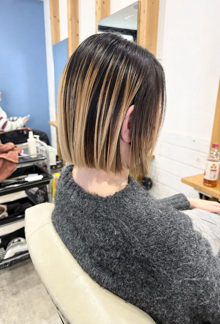 セミロング カラー ブリーチ ボブ レイヤーカット ヘアカラー オーナースタイリスト 奈須雄紀のヘアスタイル