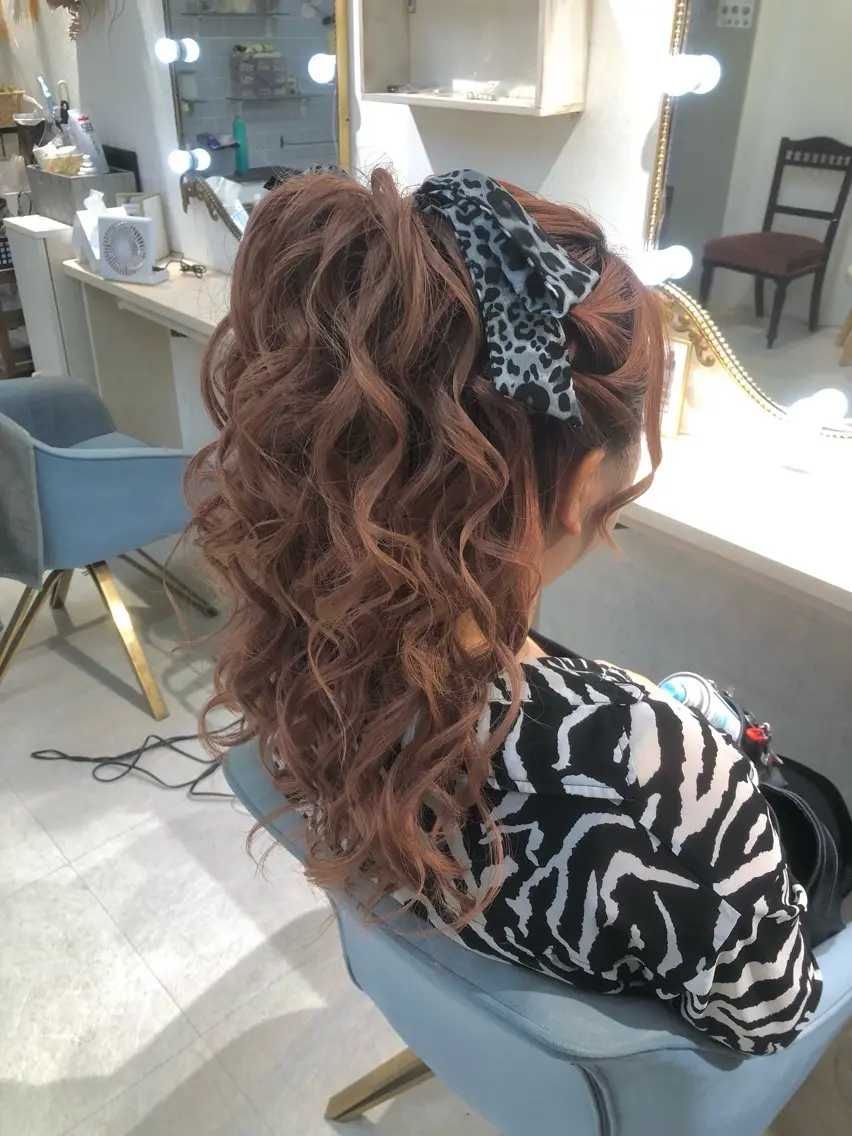 セミロング ヘアアレンジ ハーフアップ ヘアセット エクステ専門店AIM /百花のヘアスタイル