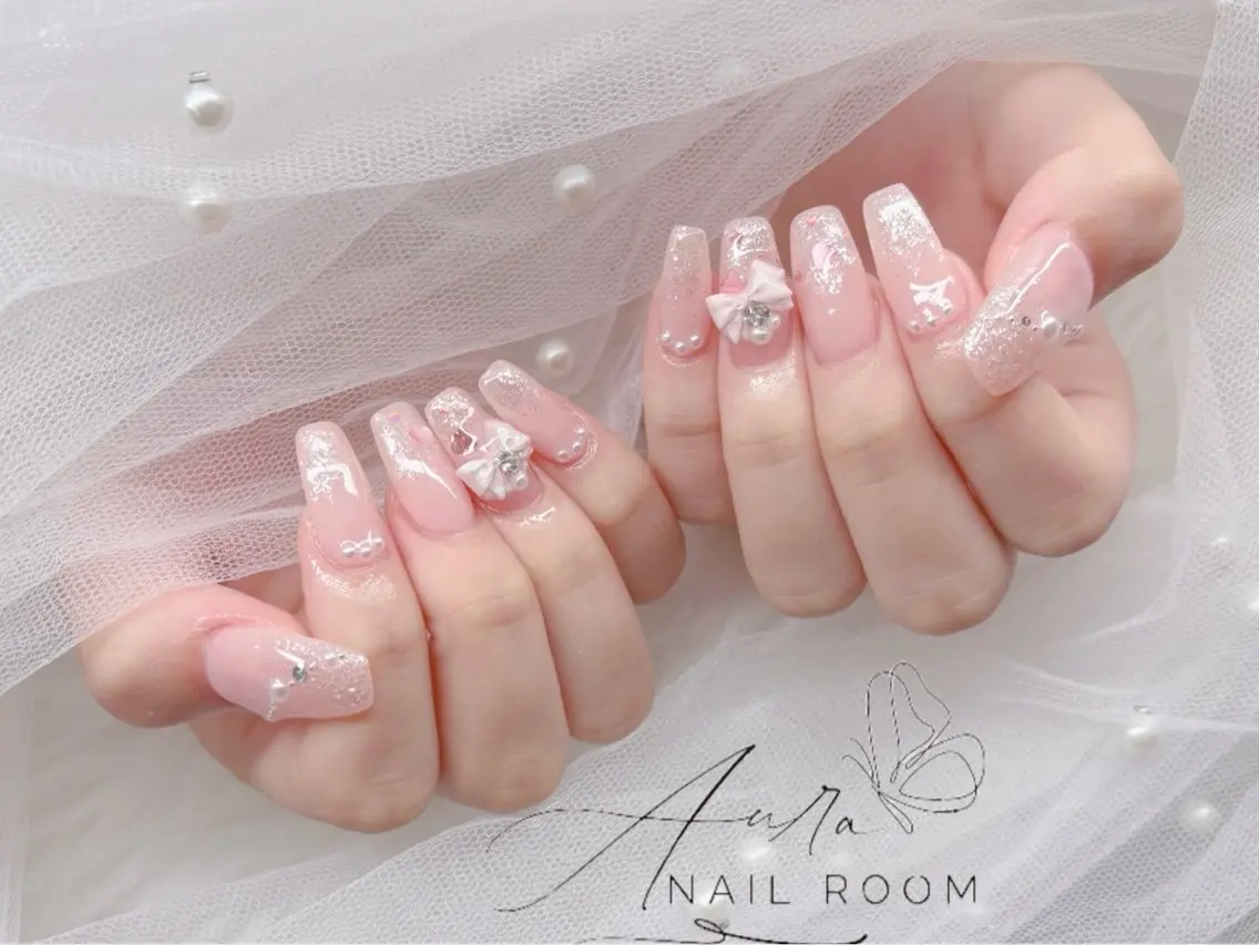 ネイル ガーリー Aura Nail Roomのネイルデザイン
