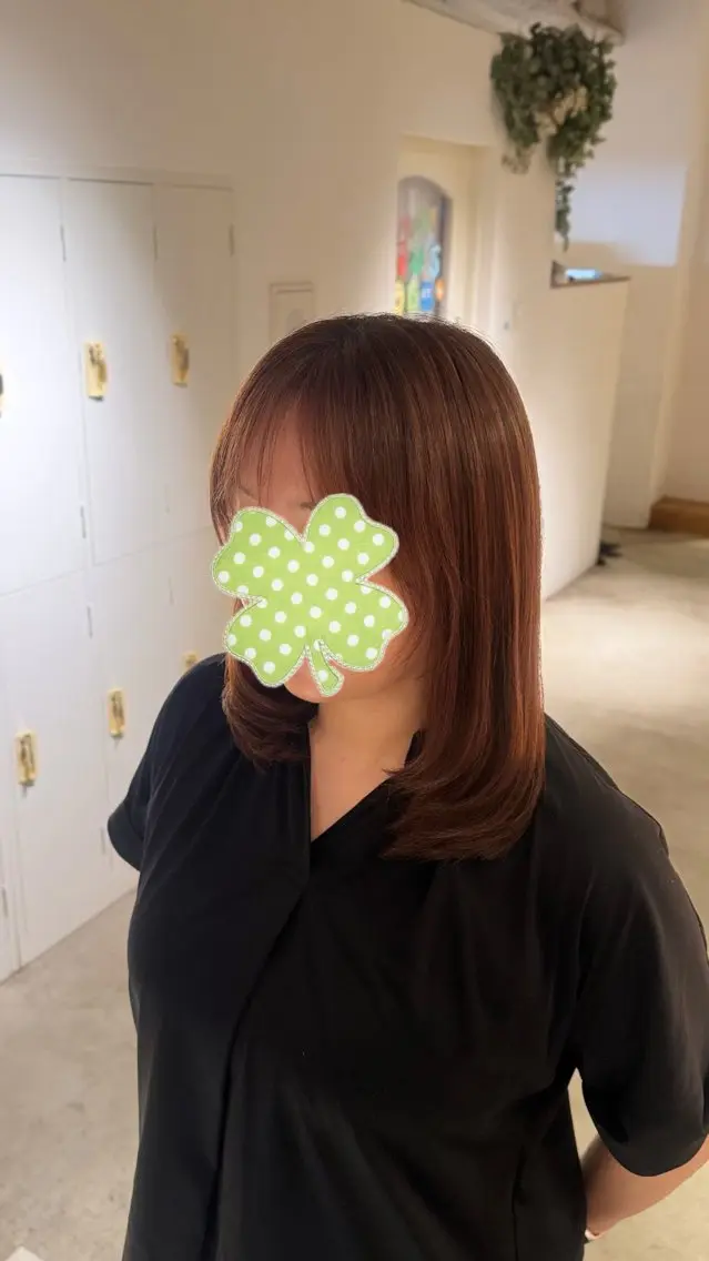 ミディアム 山根 里緒のヘアスタイル