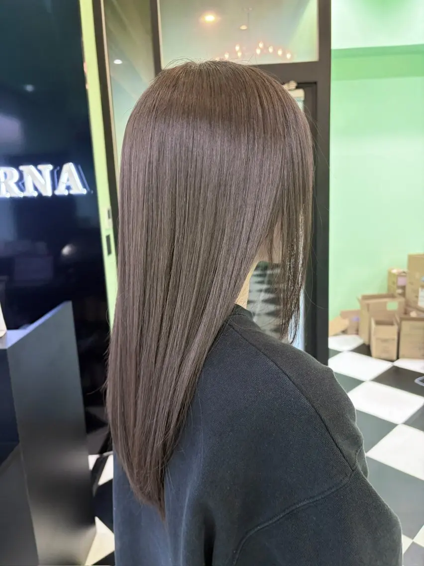 セミロング 海外デザイン好きな方 滝沢錬平のヘアスタイル