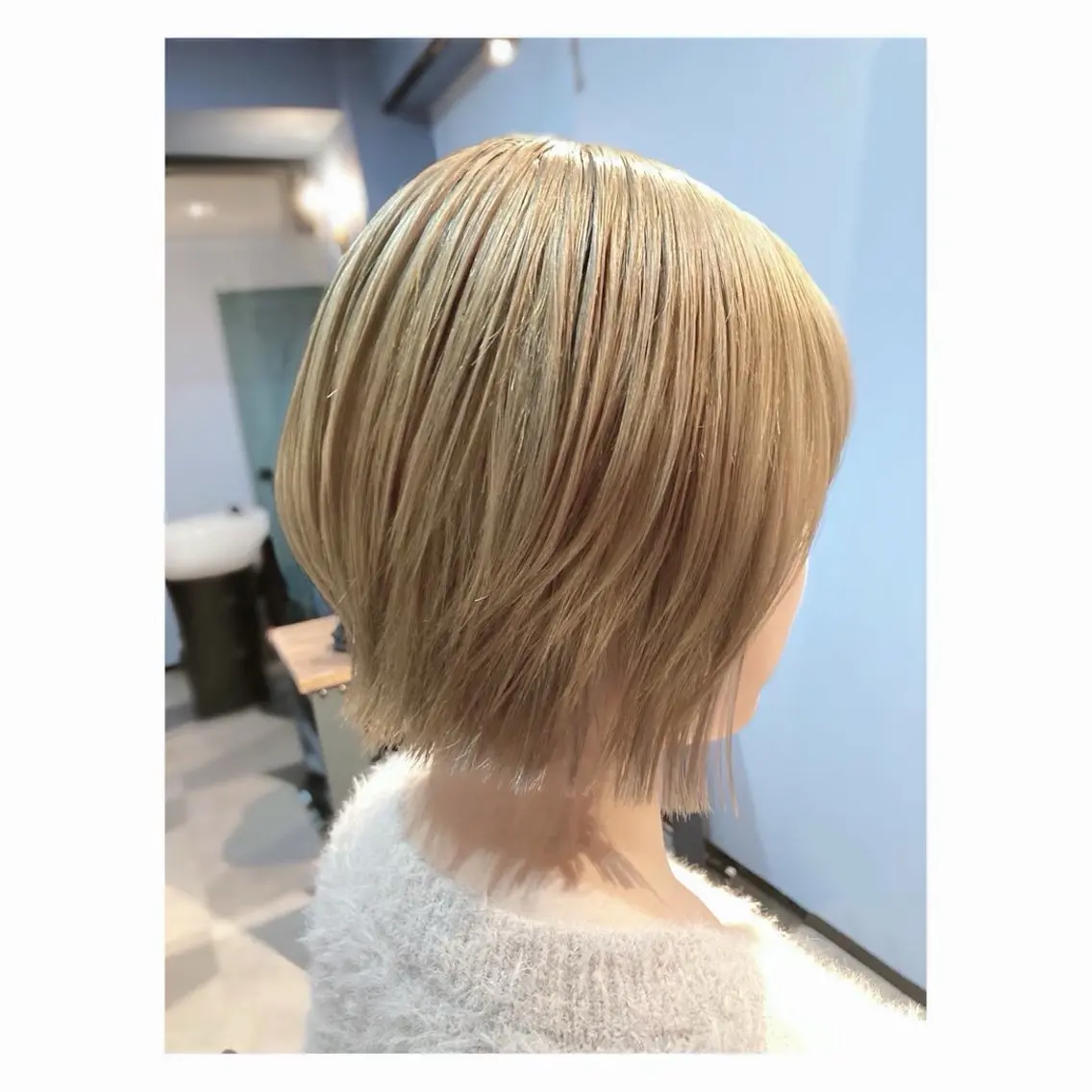 ショート カラー ベージュカラー ブリーチ ホワイトベージュ カット ヘアカラー トリートメント 中野 誠子のヘアスタイル