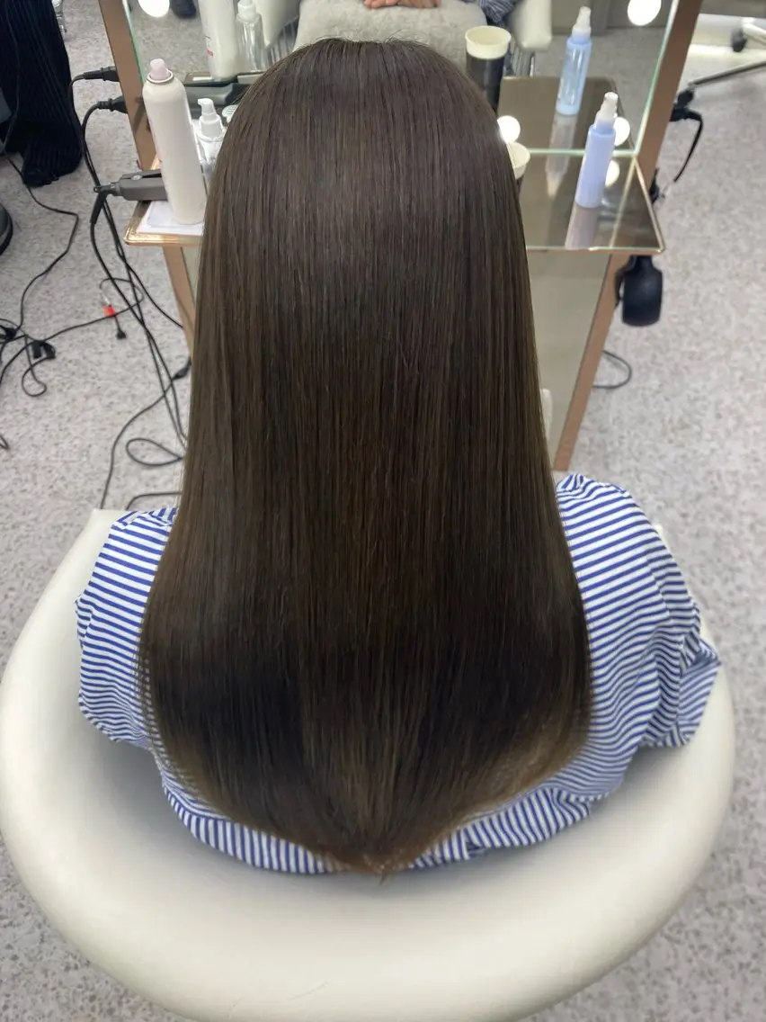 セミロング カット 縮毛矯正 髪質改善/はるみ🌙 赤み消しカラーのヘアスタイル