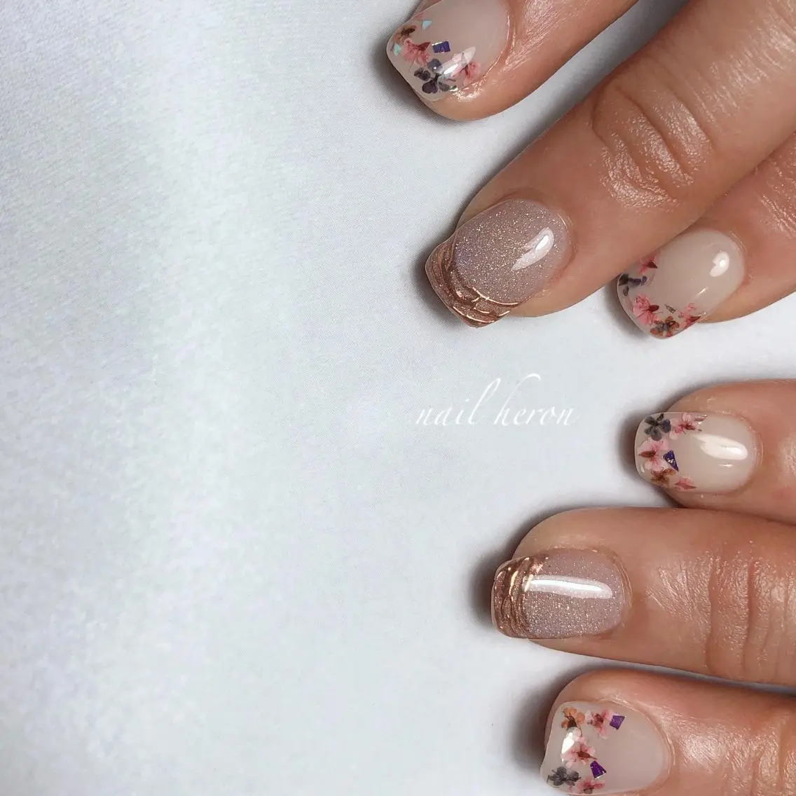 ネイル フラワーネイル ハンドネイル saki_ nail heronのネイルデザイン