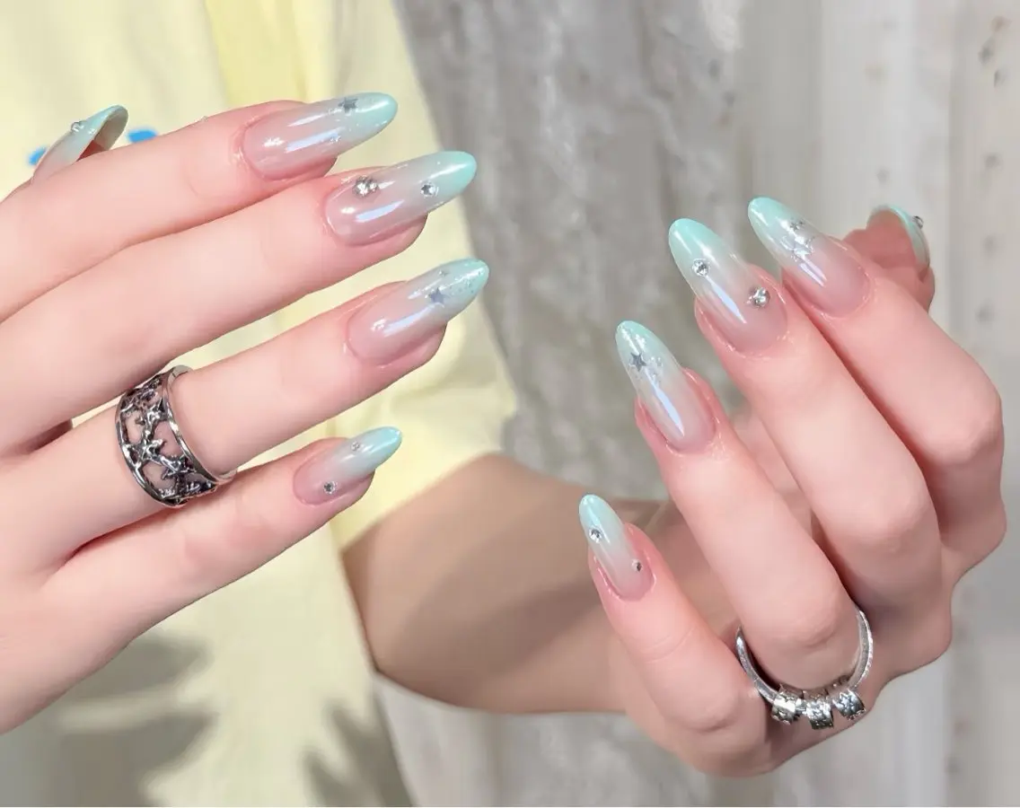 ネイル ハンドネイル H3 Nail Miniのネイルデザイン