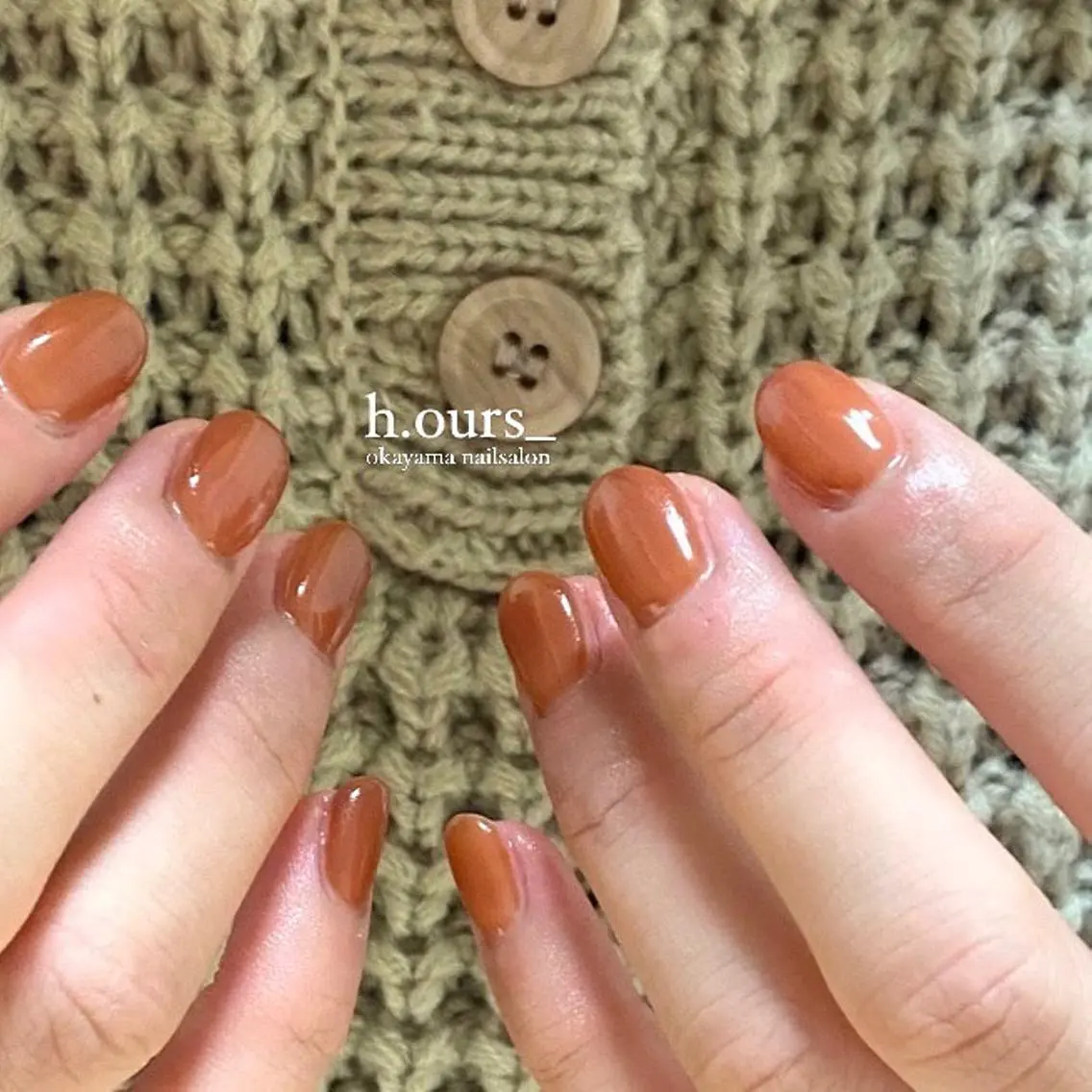 ネイル ニュアンスネイル ワンカラーネイル オレンジ シンプルネイル ハンドネイル h.ours _のネイルデザイン
