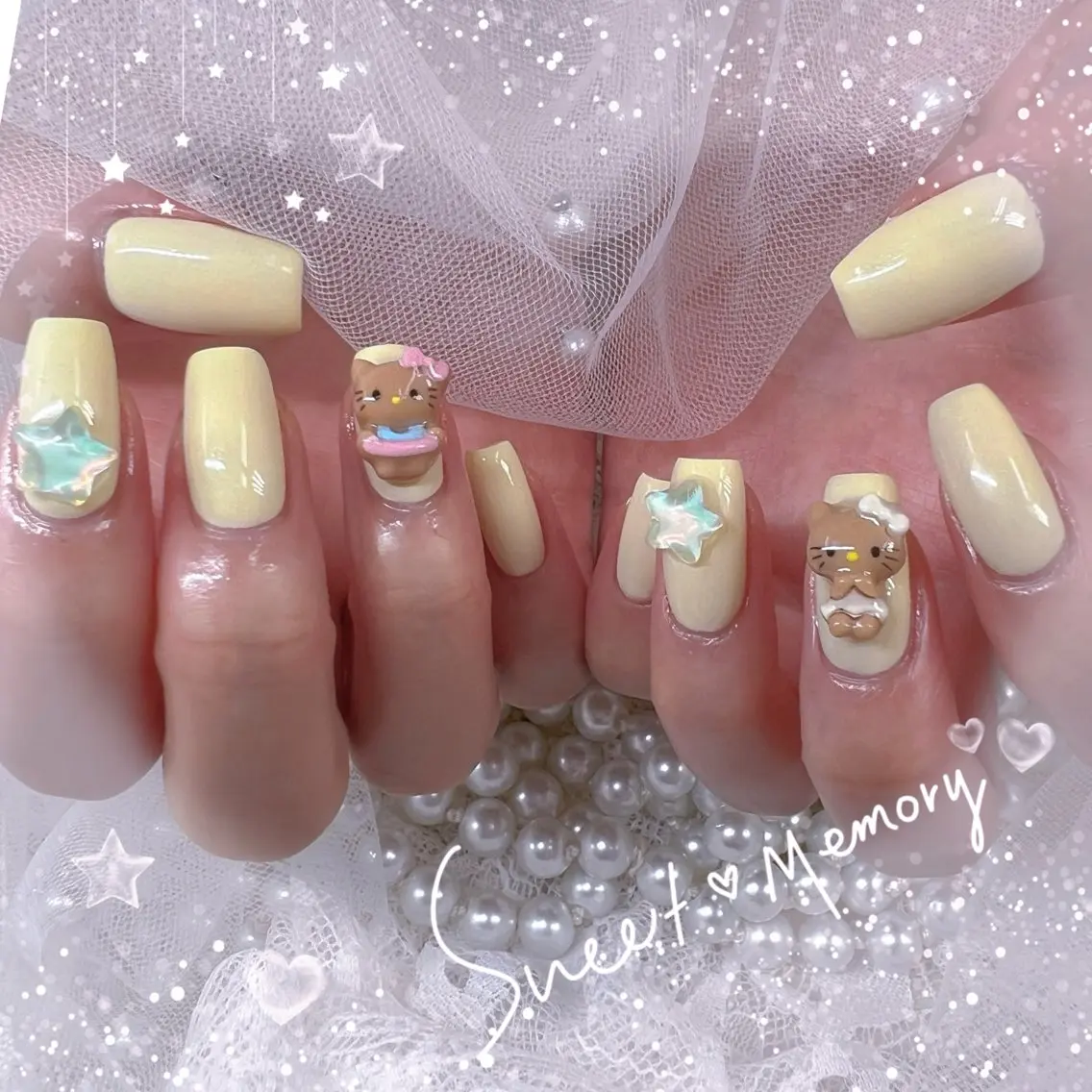ネイル チークネイル フレンチネイル ガーリー ガラスフレンチ グラデーション ハンドネイル ハンドケア Chill Nailsalonのネイルデザイン