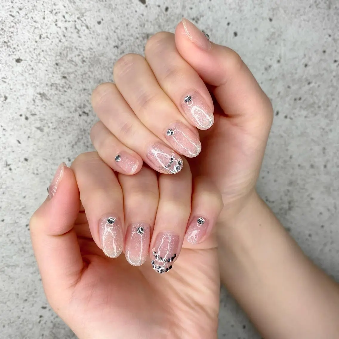 ショート カラー パーマ ヘアアレンジ メンズ キッズ ネイル マツエク・マツパ ショートヘア クリアネイル ラメ(グリッター) ショートネイル ハンドネイル Salon Ｋのネイルデザイン