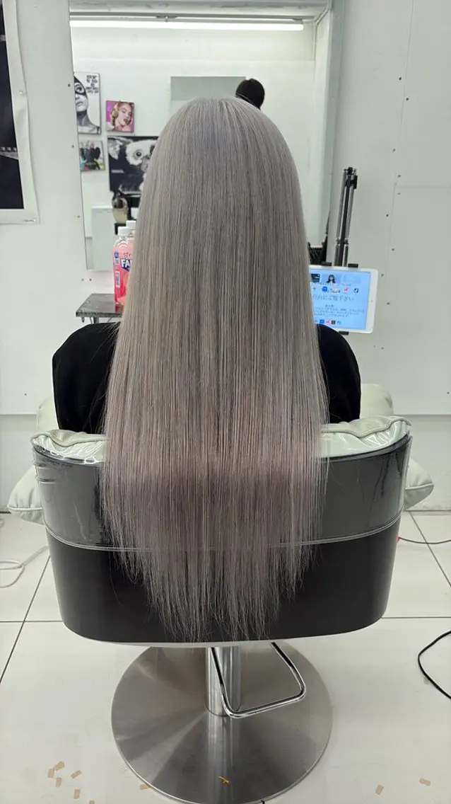 ロング ロング エクステ 中村 海星のヘアスタイル