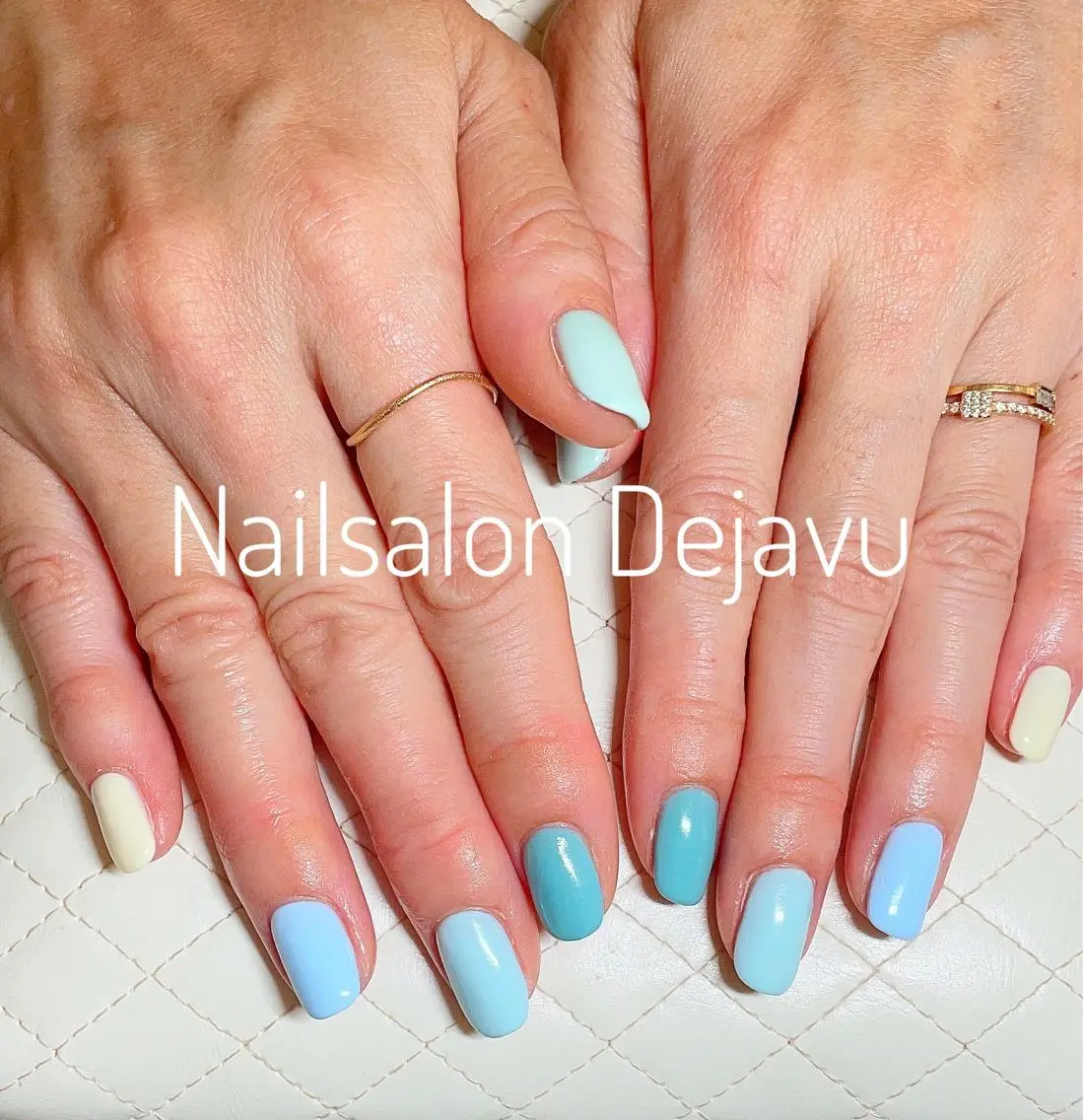 ネイル アートネイル ワンカラーネイル 夏ネイル ハンドネイル Nail salon Dejavu 🌿のネイルデザイン