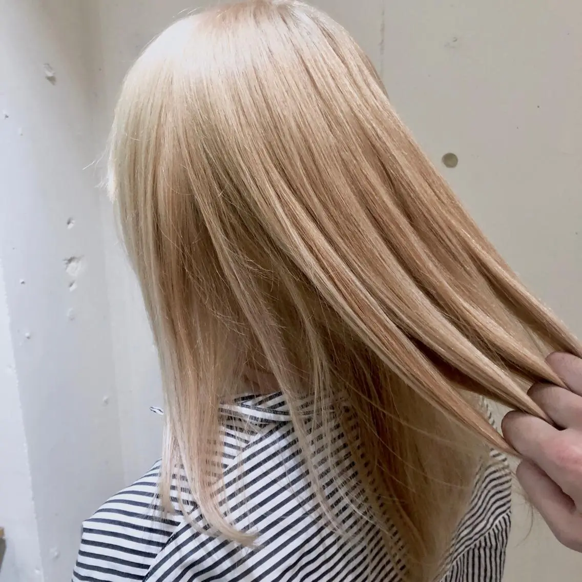 セミロング カラー パーマ ヘアアレンジ ベージュカラー ブリーチ ケアブリーチ 透明感カラー グラデーションカラー 【ツヤ髪美容師】 ツダケイスケのヘアスタイル