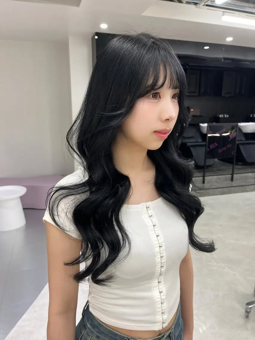 ロング カラー 黒髪 ブルーカラー ブルーブラック 韓国風ヘア レイヤーカット Kaho🤍レイヤー ※女性限定のヘアスタイル