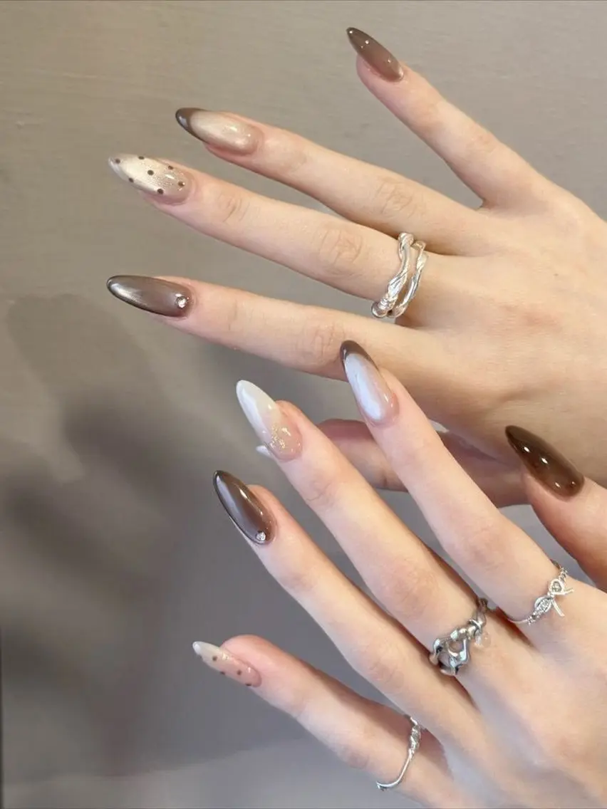 ネイル 長さ出し フレンチネイル グラデーション 韓国ネイル マグネットネイル ハンドネイル Lannie nailのネイルデザイン