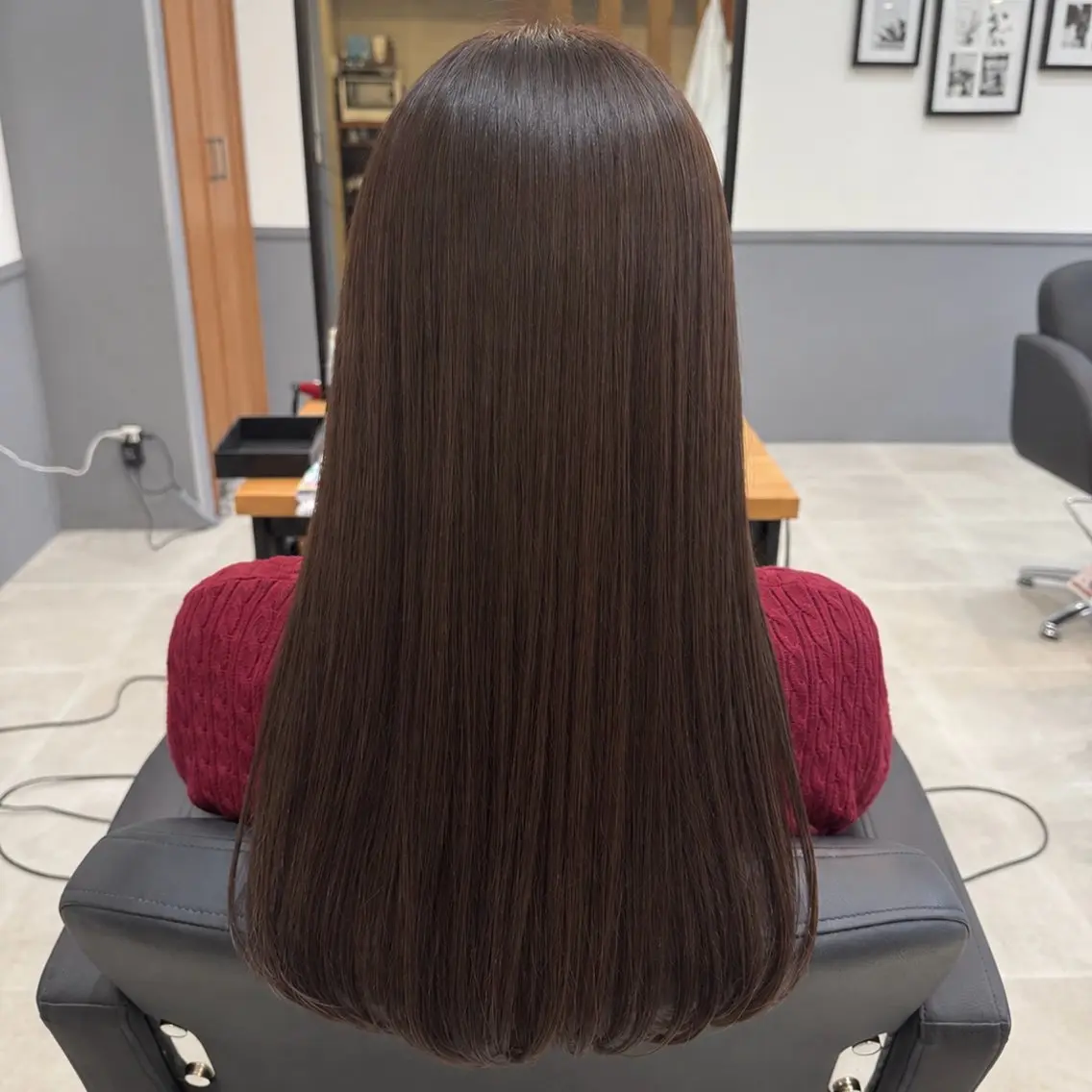 ロング カラー 栗林 萌香のヘアスタイル