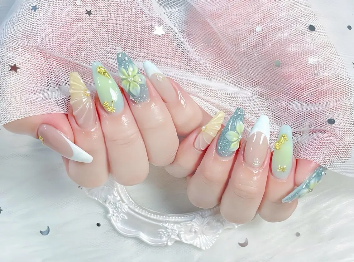 ネイル チークネイル 長さ出し フレンチネイル ジェルネイル グラデーション ハンドネイル THANHTHANH NAILのネイルデザイン