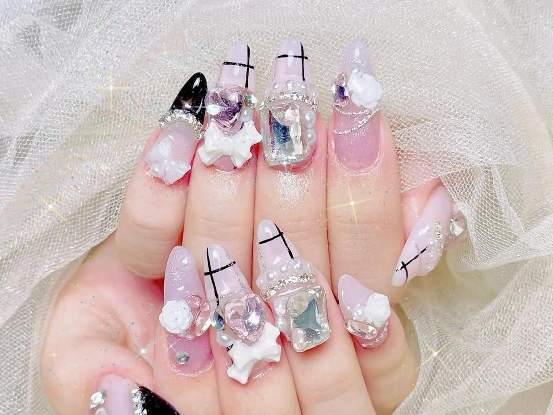 ネイル ✌🏻Kiiko ～のネイルデザイン
