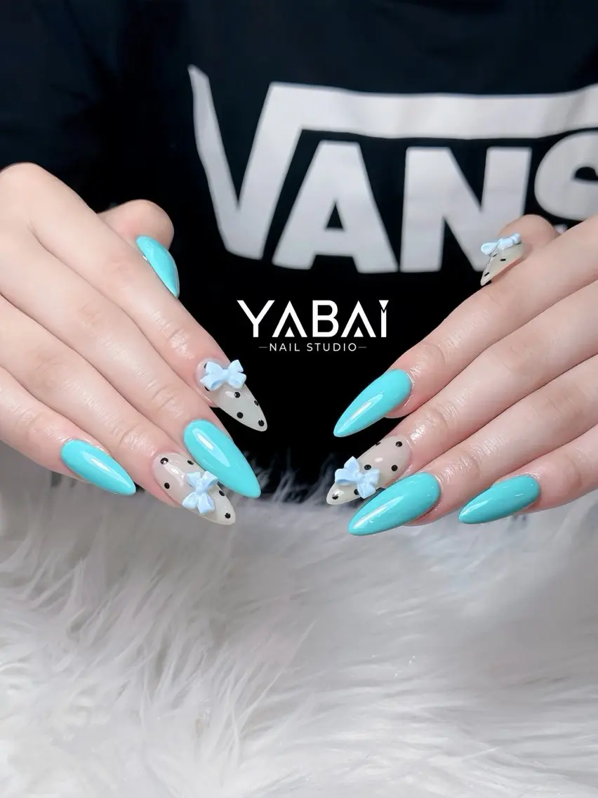 ネイル ブルー ドット 長さ出し 韓国ネイル ロングネイル YABAI NailStudioのネイルデザイン