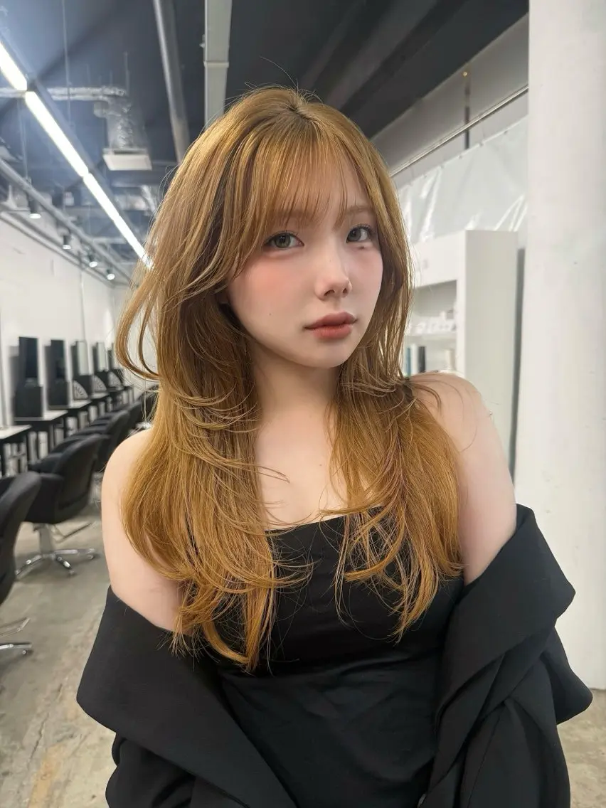 ロング カラー くびれヘア 韓国風ヘア くびれレイヤー レイヤーカット ロング カット ヘアカラー トリートメント 松尾太樹 【pia】福岡美容室のヘアスタイル