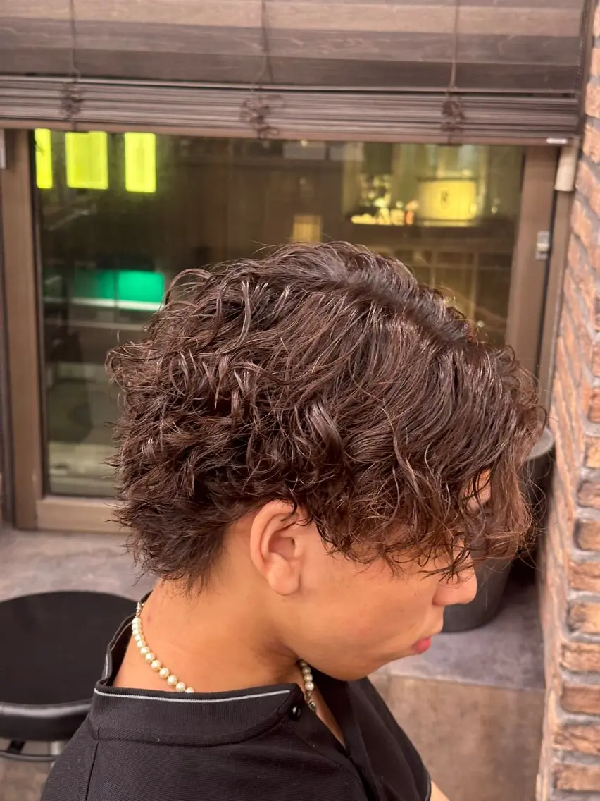 ミディアム パーマ メンズ カット ヘアカラー パーマ ラルフ/スパイキー/ フェザー/トムのヘアスタイル