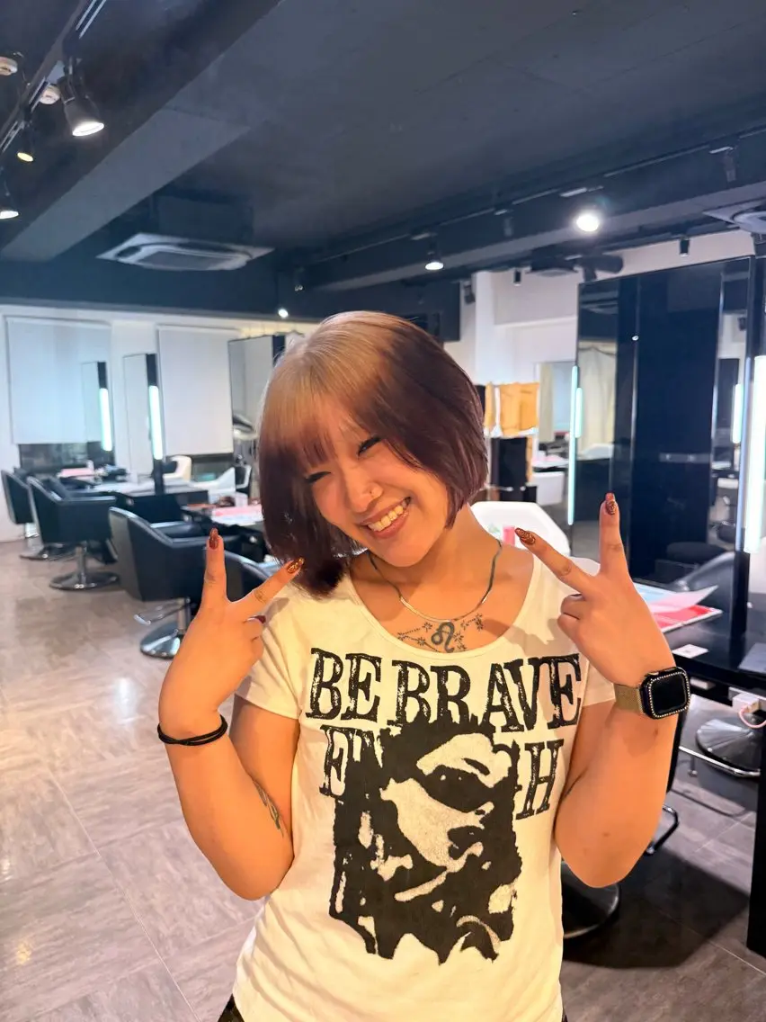 ショート ヘアカラー レイヤー/艶カラー ROKUのヘアスタイル