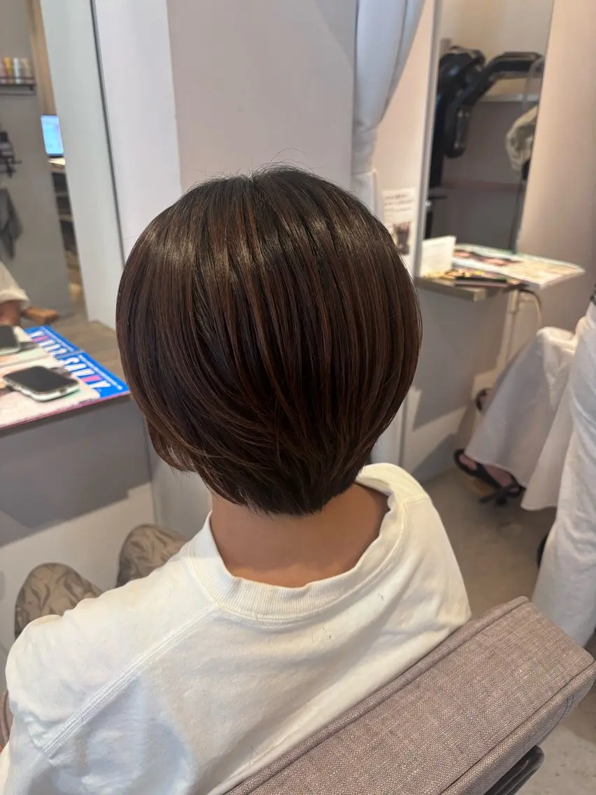 ショート 真鍋 月音のヘアスタイル
