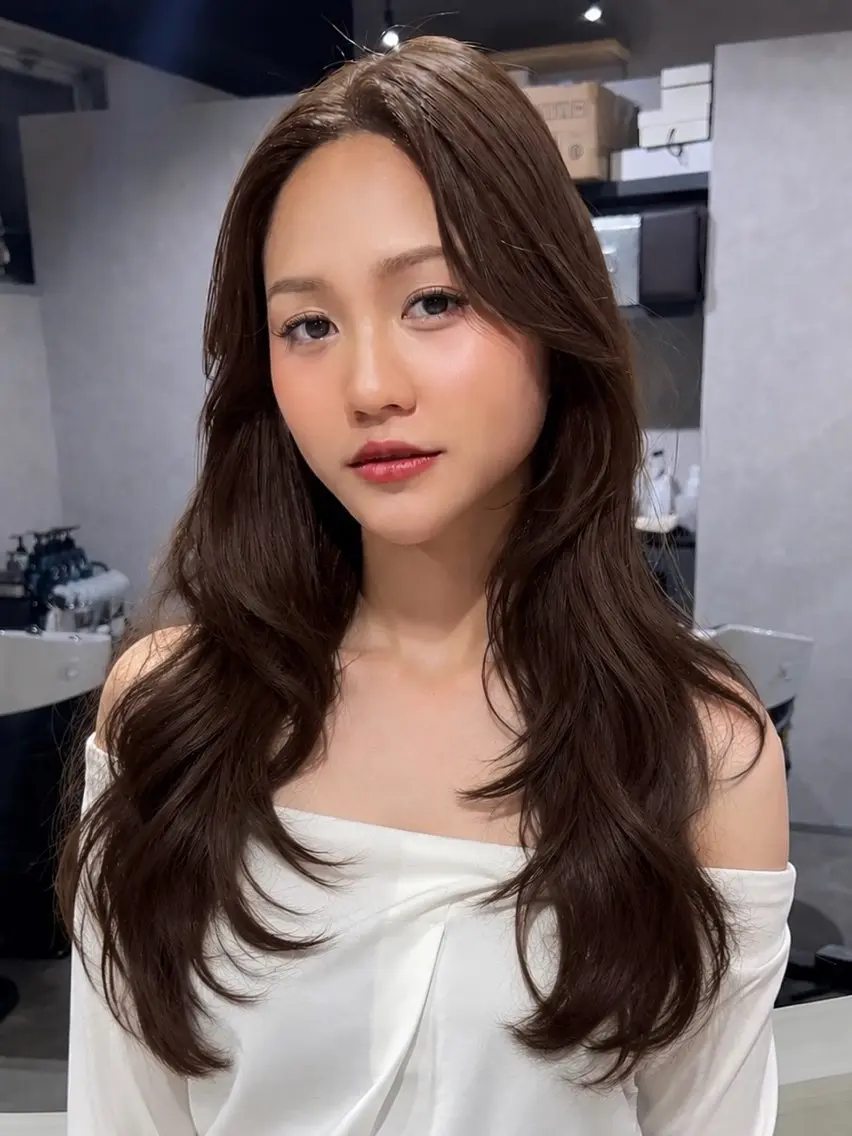 ロング カラー ブラウンカラー チョコレートブラウン カット ヘアカラー トリートメント 城慎太郎 大濠/大人ロングのヘアスタイル